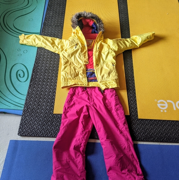 Ski suit - Picture 1 of 9